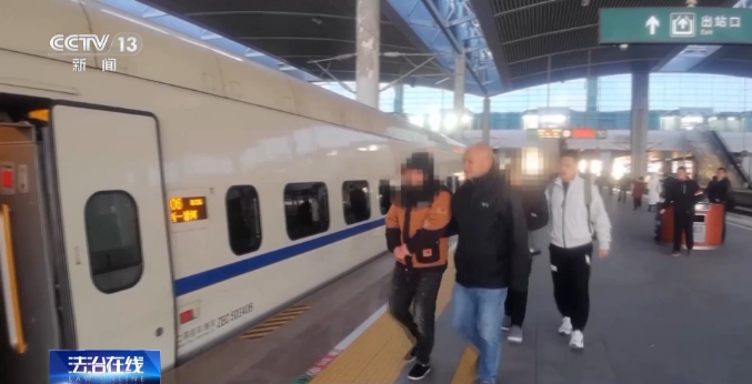 专业投资顾问拉群教你赚钱？警惕炒股新骗局，小心损失惨重