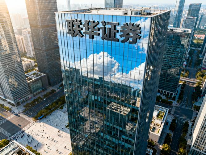 纯线上股票配资平台推荐_国内排名前5正规配资公司_杠杆配资公司