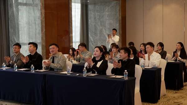 融资配资_来思租天使轮融资_来思租战略配资1.5亿